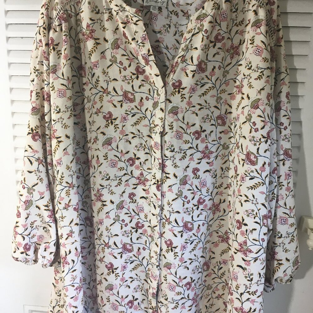 Sz xxl Wonderly floral long sleeve top front buttons beige 54" chest easy care